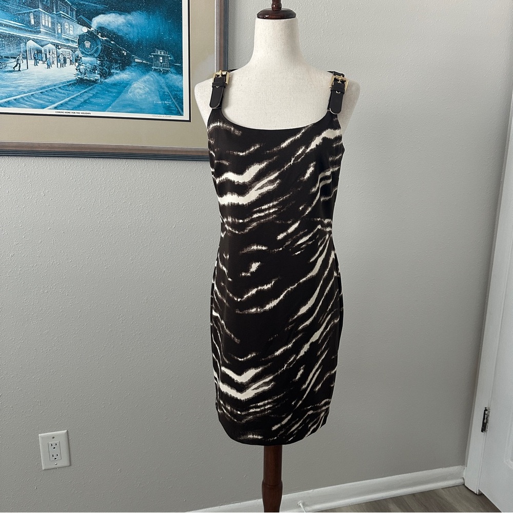 Michael Kors line, brown tiger, print, buckle strap sleeves